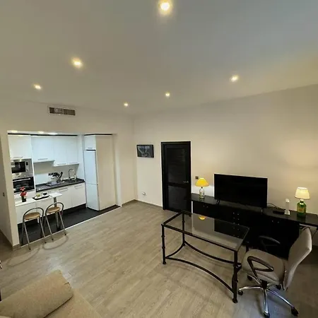 Moderno En Pleno Centro De *